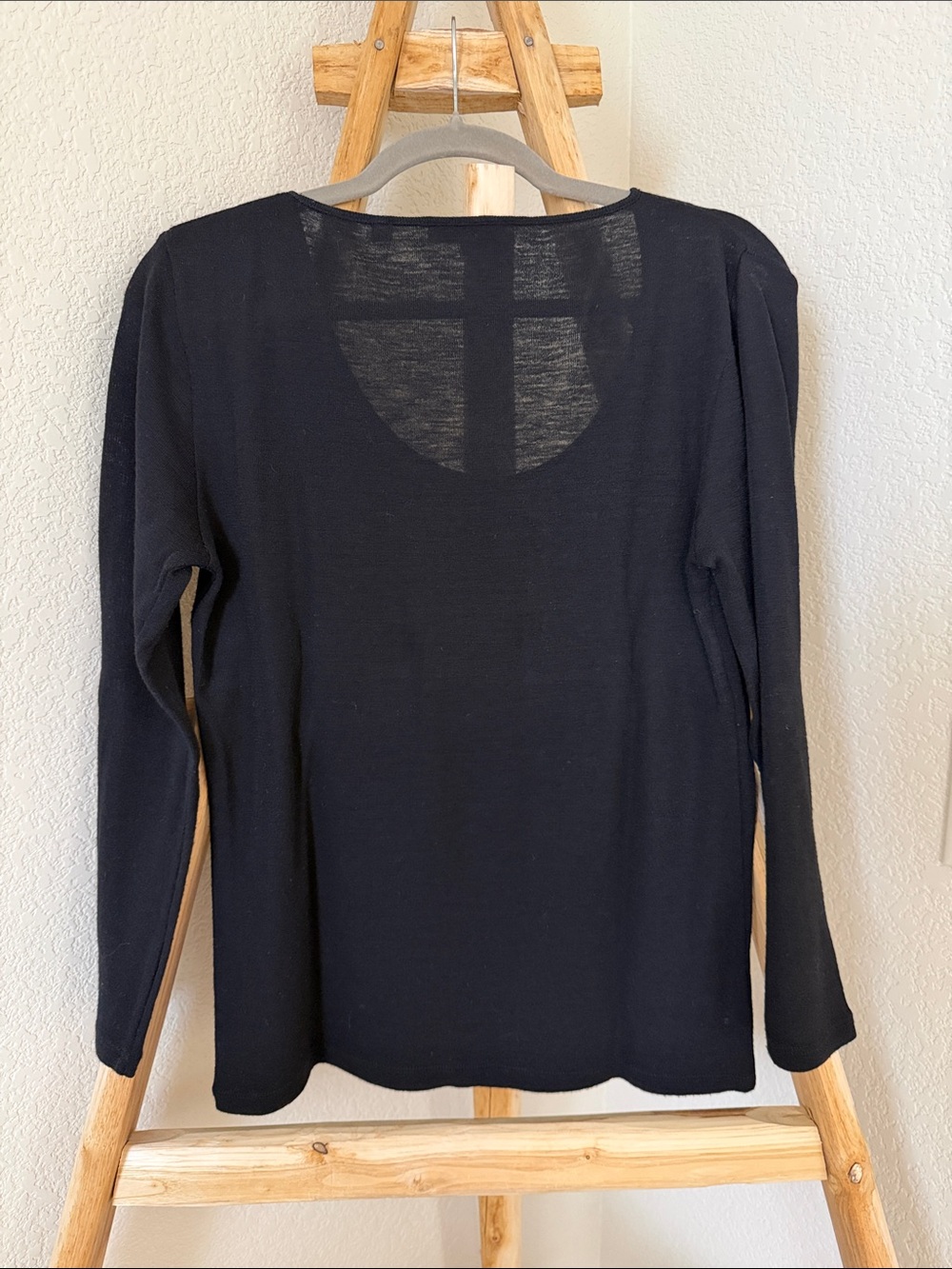 Vince Black Scoop Neck Long Sleeve Sweater - Picture 3 of 3